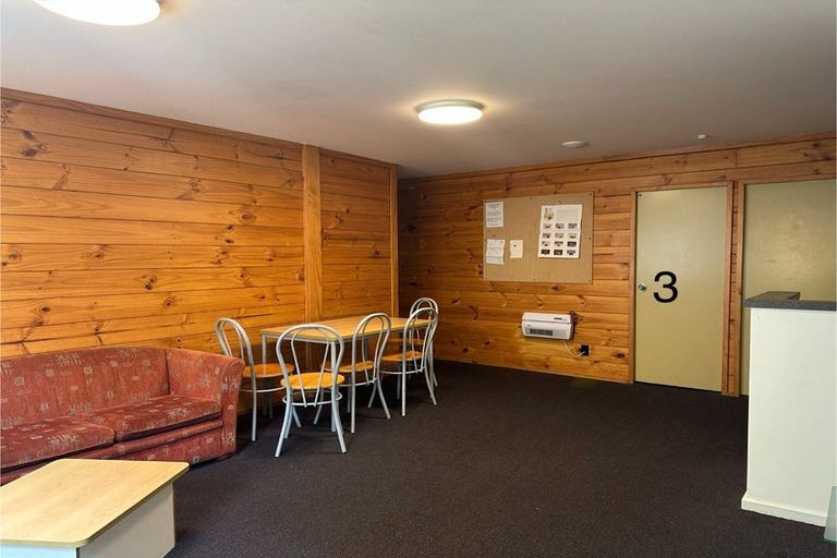 Photo of property in Drummond Street Flats, 3/19 Drummond Street, Mount Cook, Wellington, 6021