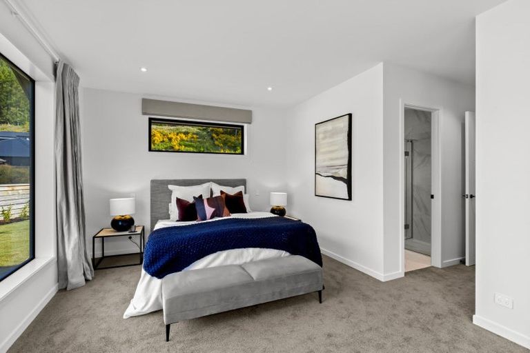 Photo of property in 9 Morepork Way, Arthurs Point, Queenstown, 9371