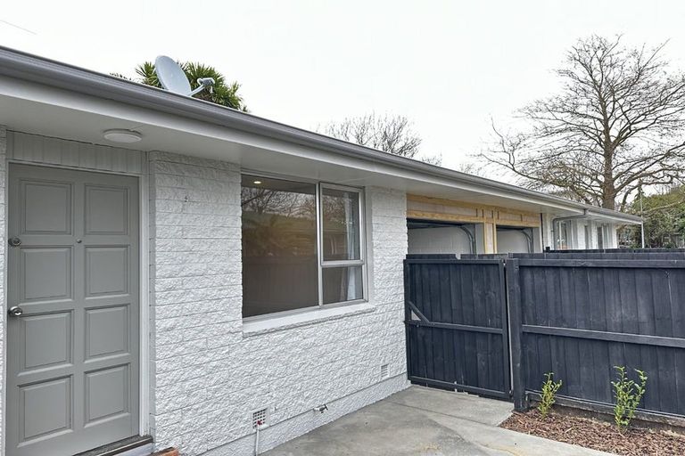 Photo of property in 2/4 Grove Road, Addington, Christchurch, 8024
