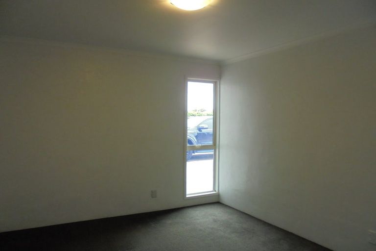 Photo of property in 39 Beauford Place, Parklands, Christchurch, 8083