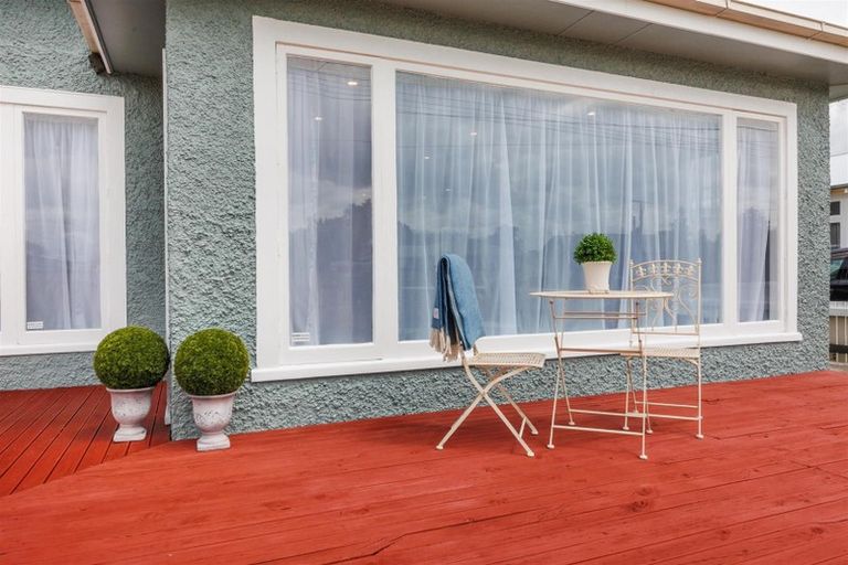 Photo of property in 37 Harris Street, Marton, 4710