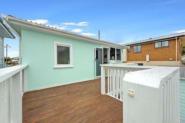 Photo of property in 11 Tatahi Street, Te Puru, Thames, 3575