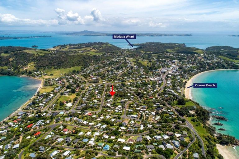 Photo of property in 18 Manuka Road, Oneroa, Waiheke Island, 1081