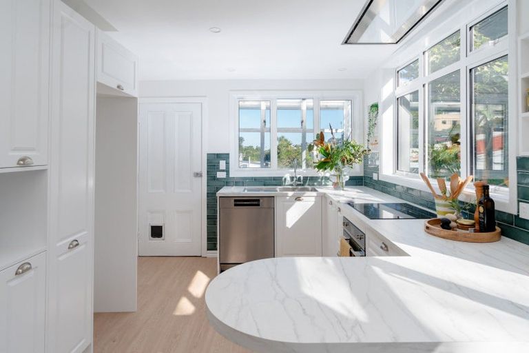 Photo of property in 15 Duppa Street, Berhampore, Wellington, 6023