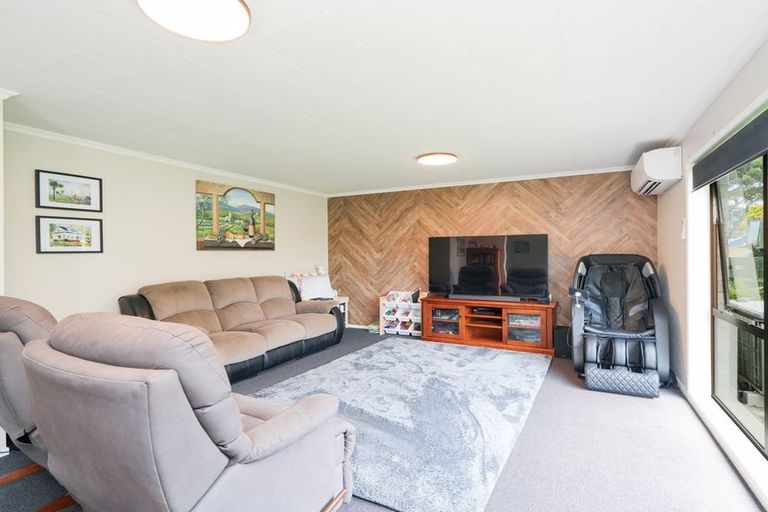 Photo of property in 73 Flora Road East, Makarewa, Invercargill, 9876