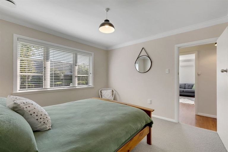 Photo of property in 28 Coates Street, Tawa, Wellington, 5028