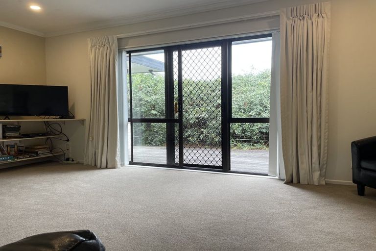 Photo of property in 68 Kapanui Road, Waikanae, 5036
