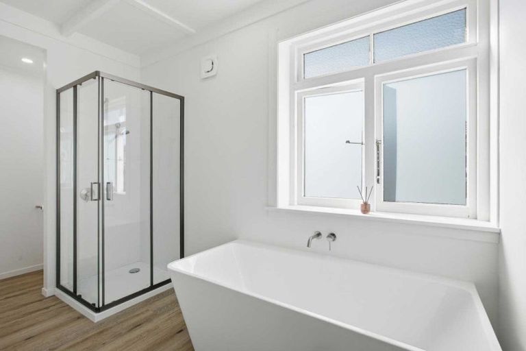 Photo of property in 167 Williams Street, Cambridge, 3434