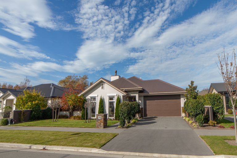 Photo of property in 15 Old Red Barn Road, Halswell, Christchurch, 8025