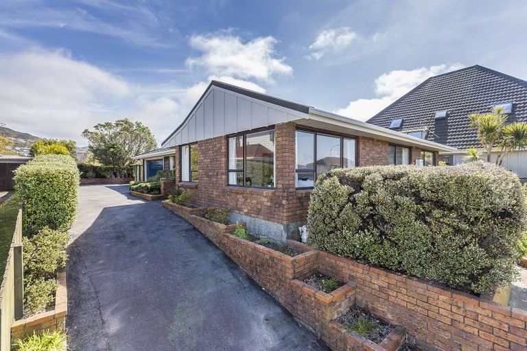 Photo of property in 31 Gurkha Crescent, Khandallah, Wellington, 6035