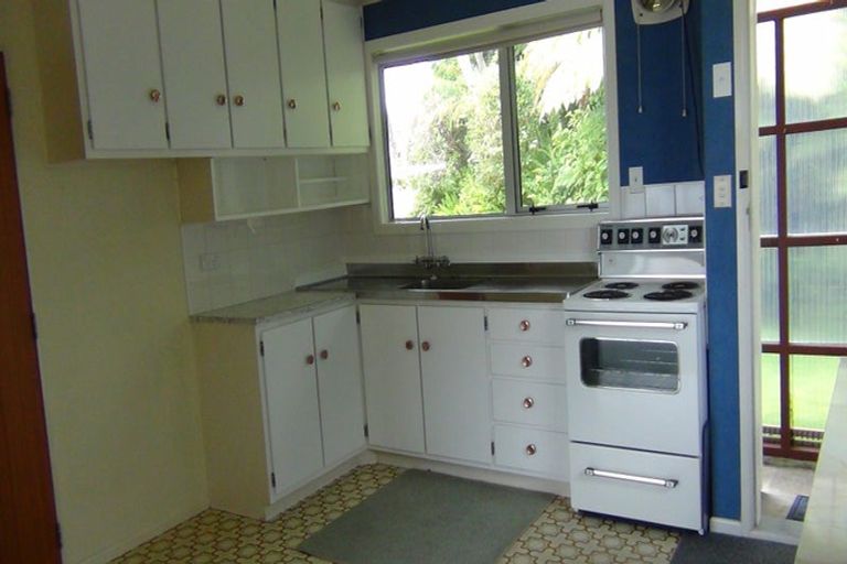 Photo of property in 6 Ambury Place, Merrilands, New Plymouth, 4312