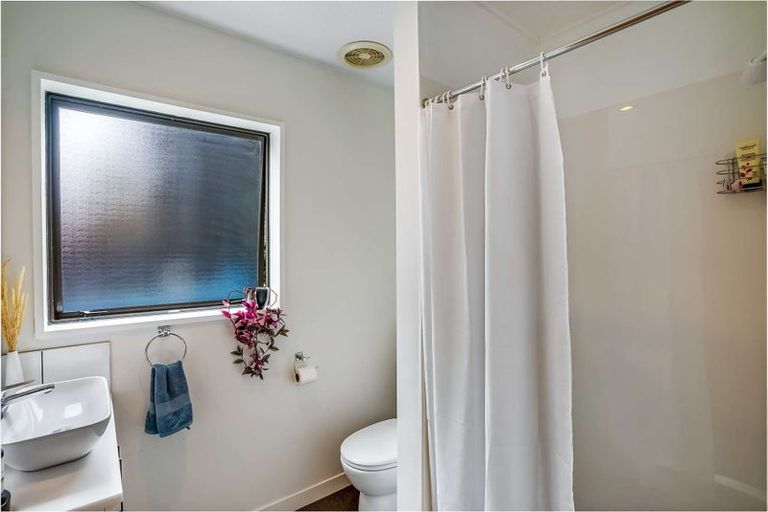 Photo of property in 16 Lancewood Drive, Halswell, Christchurch, 8025