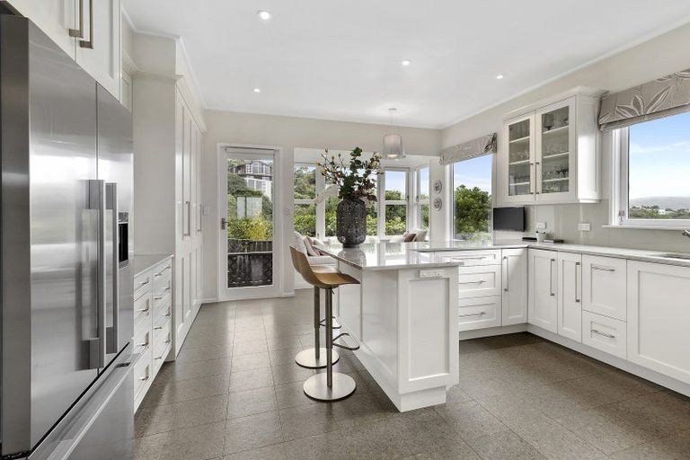 Photo of property in 9 Cluny Avenue, Kelburn, Wellington, 6012