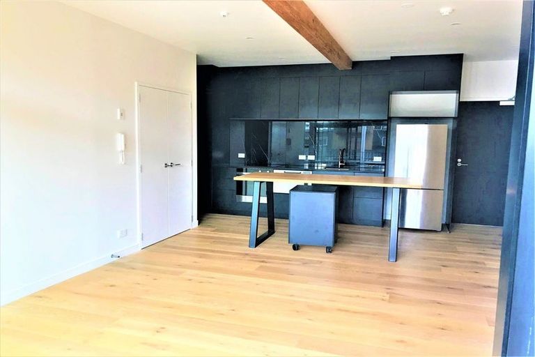 Photo of property in 3/167 Hobsonville Point Road, Hobsonville, Auckland, 0616