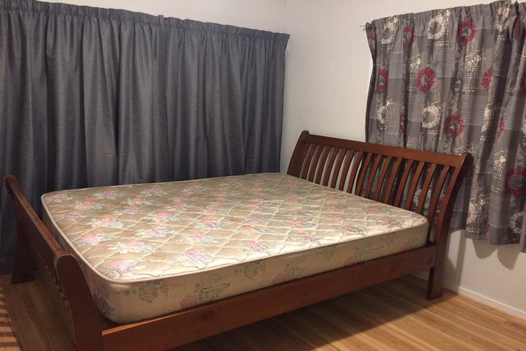 Photo of property in 14 Glen Alton Avenue, Paparangi, Wellington, 6037