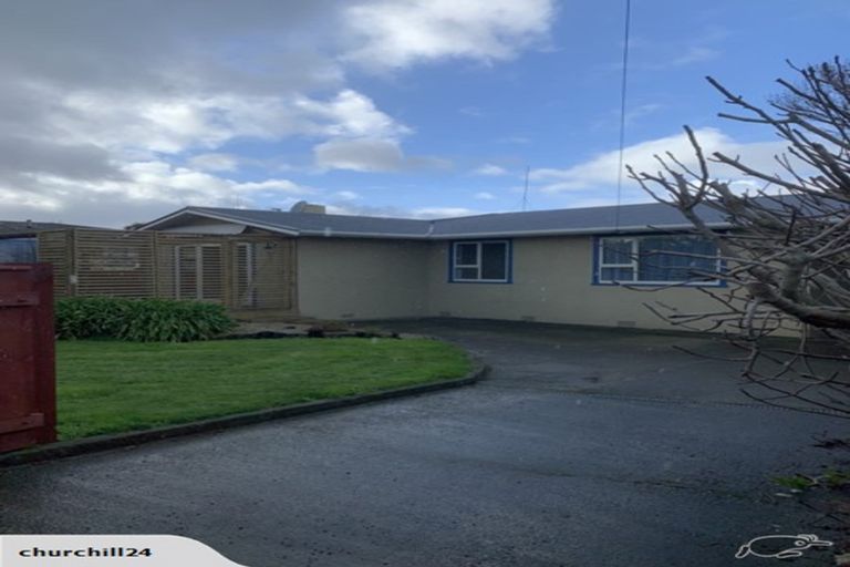 Photo of property in 24 Sutherland Crescent, Westbrook, Palmerston North, 4412