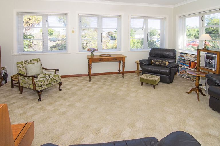 Photo of property in 32 Masters Crescent, Masterton, 5810