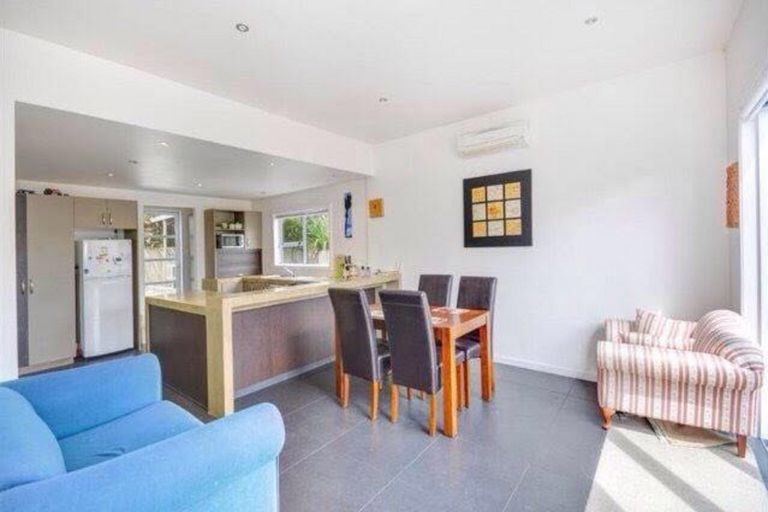 Photo of property in 27 Earls Road, Saint Clair, Dunedin, 9012