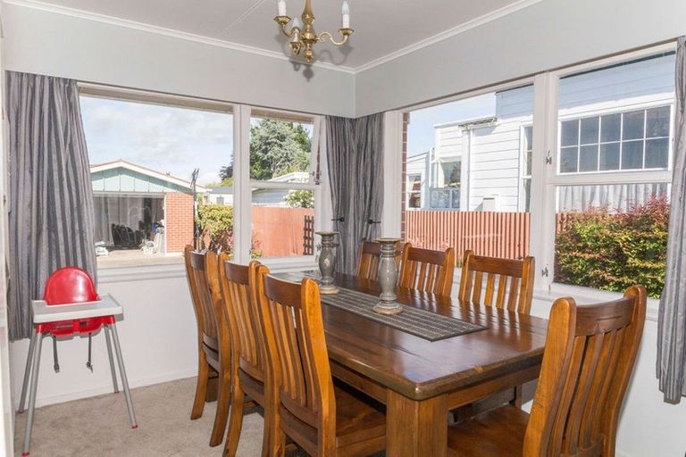 Photo of property in 25 Victoria Avenue, Dannevirke, 4930