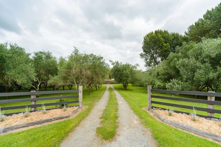 Photo of property in 1633 State Highway 3, Awahuri, Palmerston North, 4476