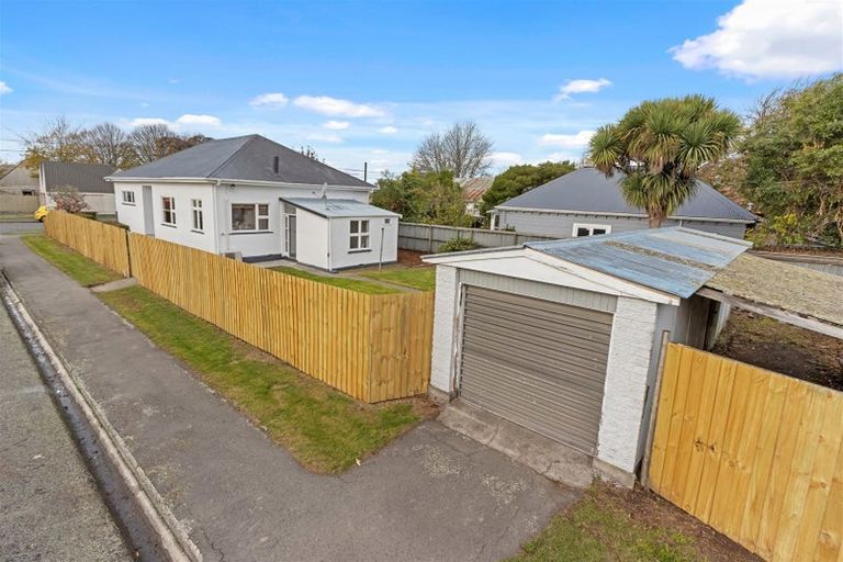 Photo of property in 8 James K Baxter Place, Addington, Christchurch, 8024