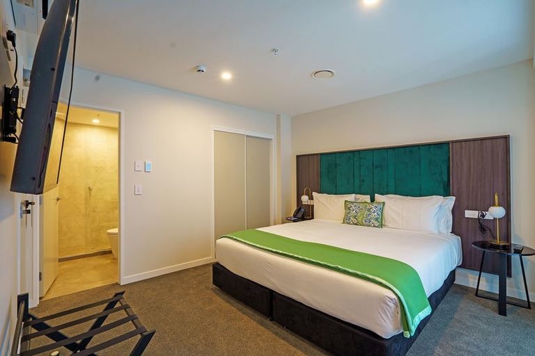 Photo of property in Proximity Apartment Hotel, 172 Thorndon Quay, Pipitea, Wellington, 6011