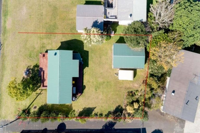 Photo of property in 60 Captain Cook Road, Cooks Beach, Whitianga, 3591