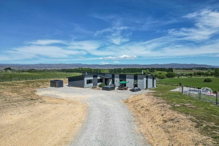 Photo of property in 16 Leaning Rock Road, Springvale, Alexandra, 9393