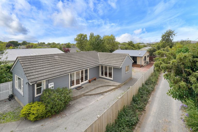 Photo of property in 47 Aorangi Road, Bryndwr, Christchurch, 8053