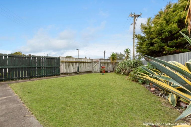 Photo of property in 14 Matipo Street, Castlecliff, Whanganui, 4501