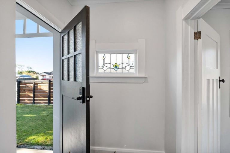 Photo of property in 22 Olivia Street, Stratford, 4332