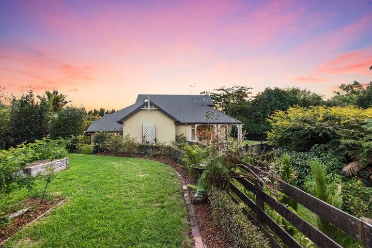 Photo of property in 38 Revell Drive, Ohauiti, Tauranga, 3112