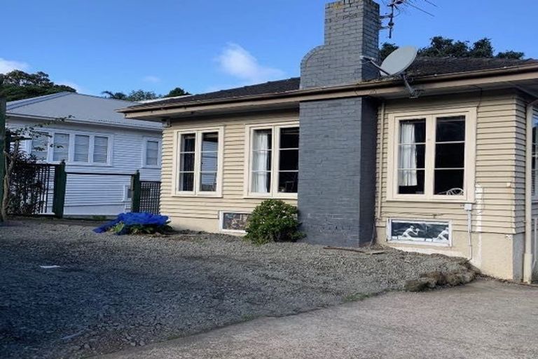 Photo of property in 690 Great North Road, Grey Lynn, Auckland, 1021