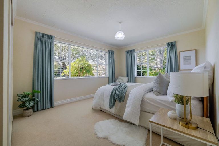 Photo of property in 17 Earl Place, Hokowhitu, Palmerston North, 4410