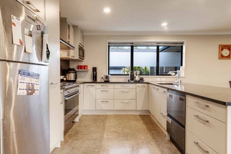 Photo of property in 5a Rewa Street, New Lynn, Auckland, 0600