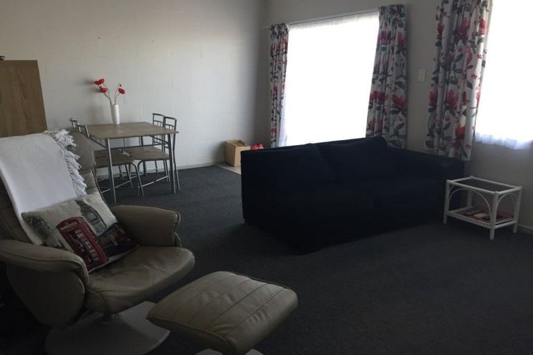 Photo of property in 130 Kew Road, Kew, Invercargill, 9812