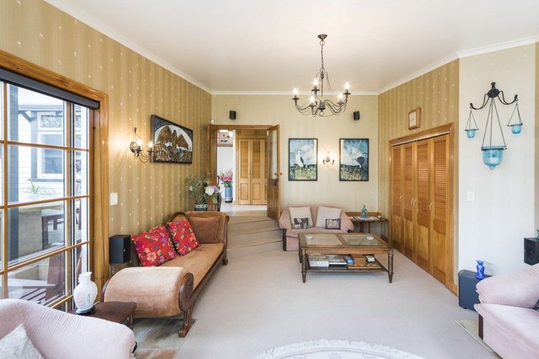 Photo of property in 17 Beresford Street, Takaro, Palmerston North, 4410