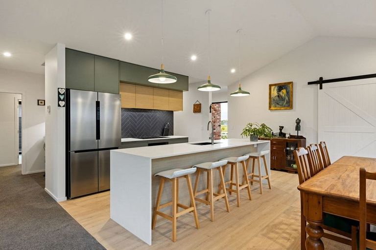 Photo of property in 90 Hugo Shaw Drive, Cambridge, 3434