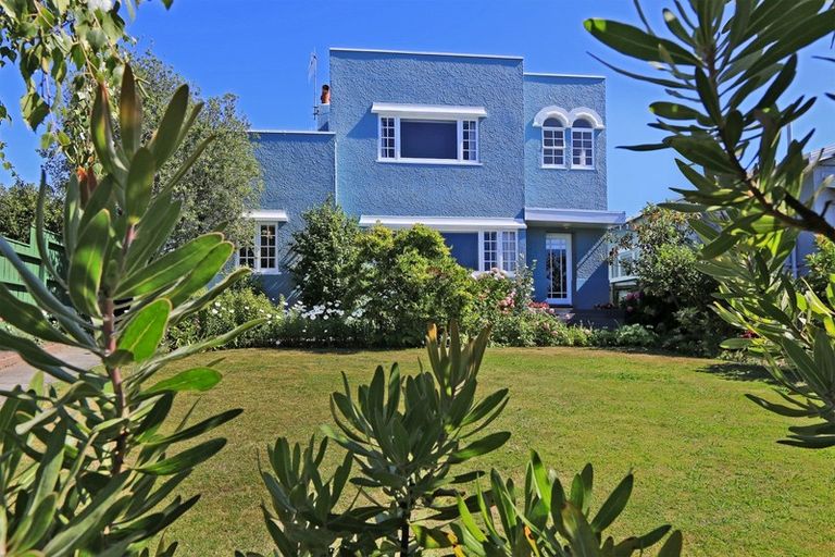 Photo of property in 9 Elizabeth Road, Bluff Hill, Napier, 4110