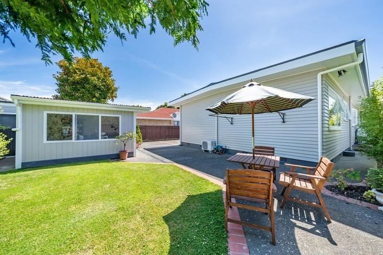 Photo of property in 68 Queens Grove, Hutt Central, Lower Hutt, 5010
