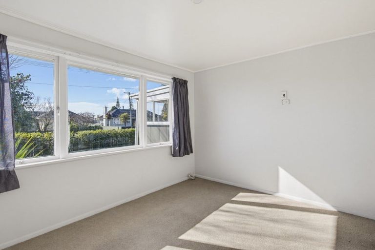 Photo of property in 58 Power Street, Levin, 5510