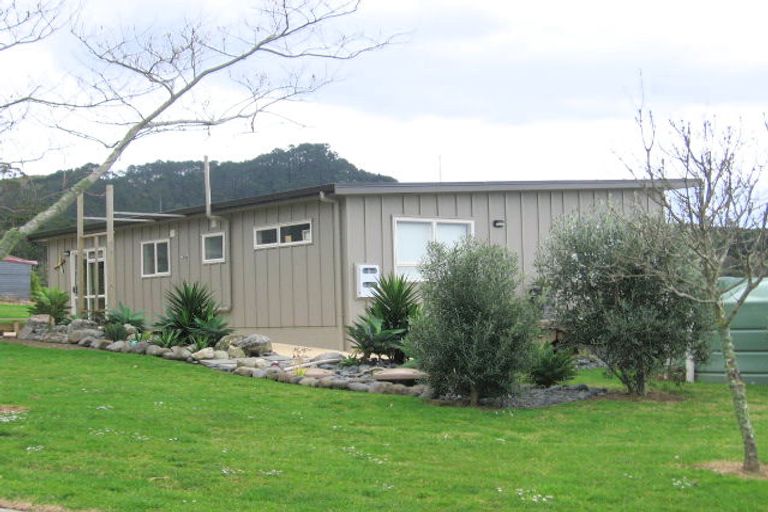 Photo of property in 19 Emmerdale Drive, Hahei, Whitianga, 3591