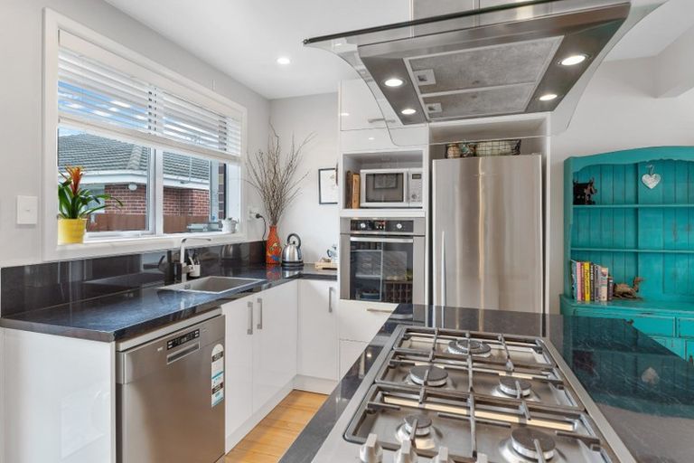 Photo of property in 3/29 Heywood Terrace, Richmond, Christchurch, 8013