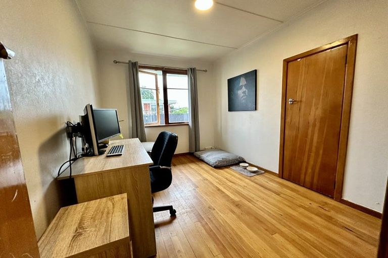 Photo of property in 22 Kettle Avenue, Awapuni, Palmerston North, 4412