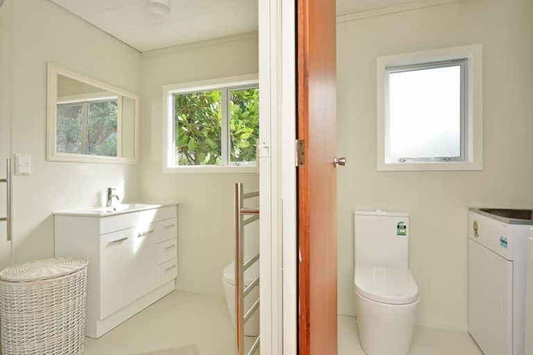 Photo of property in 117 Blue Pacific Parade, Riversdale Beach, Masterton, 5872