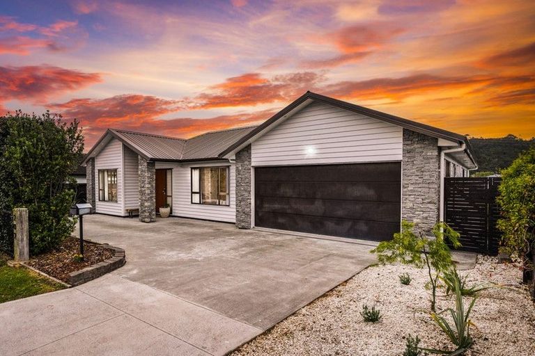 Photo of property in 202 Matua Road, Kumeu, 0810