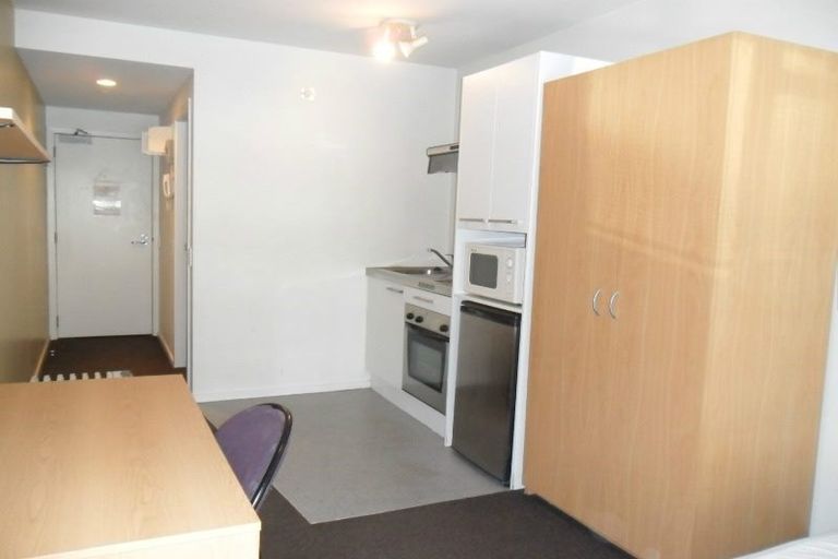 Photo of property in Orange Apartments/victoria Centr, 308/169 The Terrace, Wellington Central, Wellington, 6011