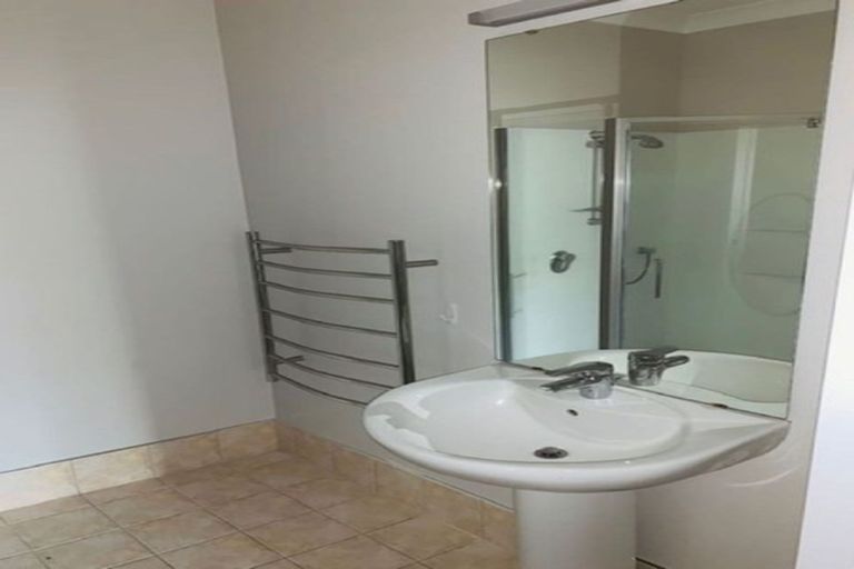 Photo of property in 6/44 Carlos Drive, Flat Bush, Auckland, 2016