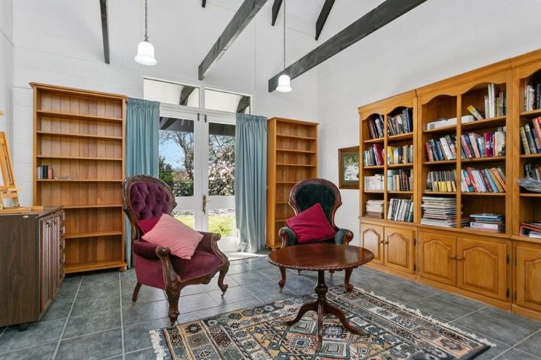 Photo of property in 107 Hall Street, Cambridge, 3434