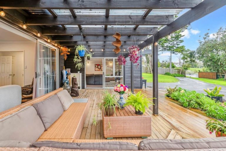 Photo of property in 22 Whitford Park Road, Whitford, Howick, 2571